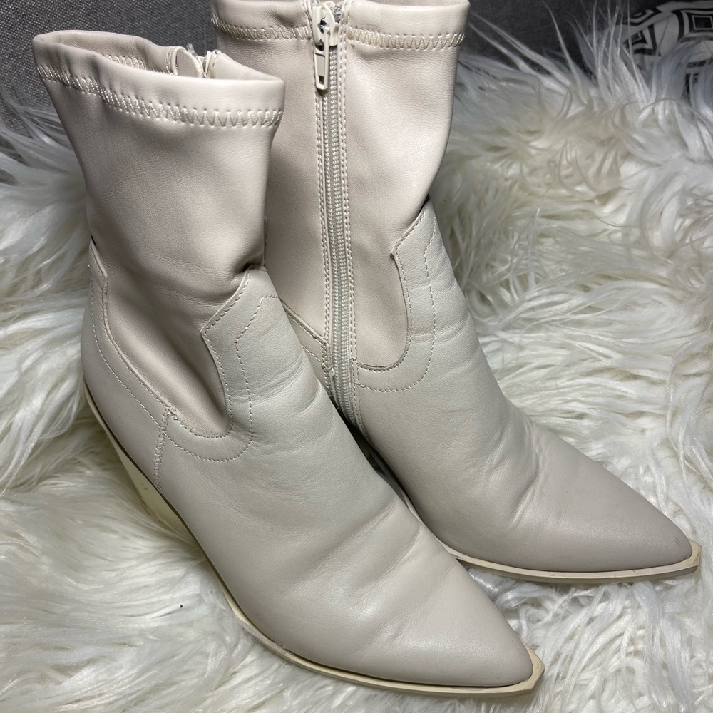 Steve Madden Thorn Cream Leather Ankle Boots